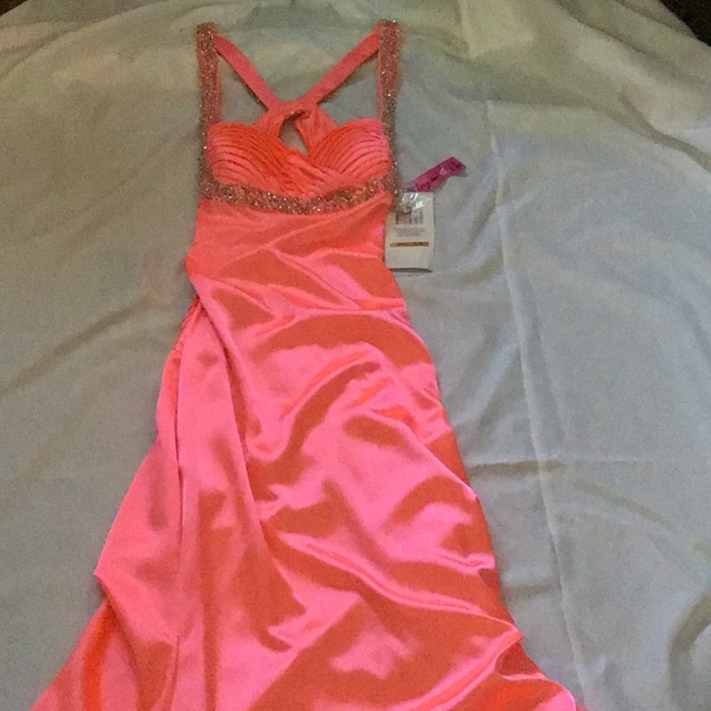 Morgan & Co. Party or Prom Gown Size 3/4. Brand new w/tags. Salmon/nectar color